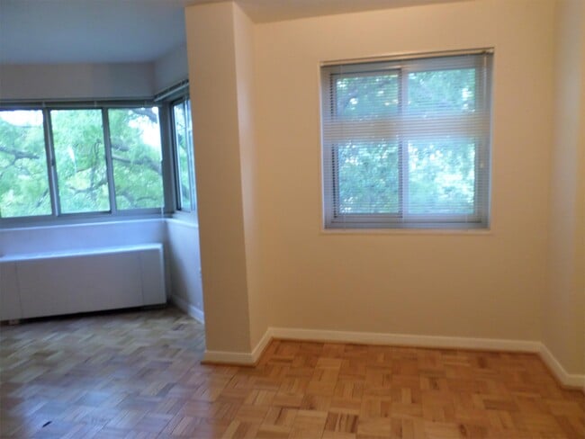 Building Photo - 4600 Connecticut Ave NW