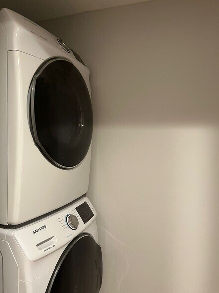 Building Photo - 41 Clifton Pl