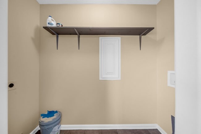 Building Photo - 8857 E Buffalo Cir