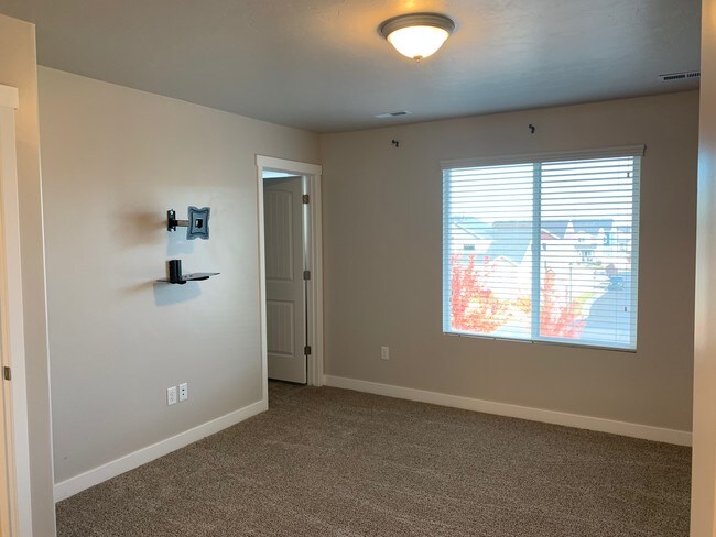 Master Bedroom - 3657 W Sunrise Sky Ln
