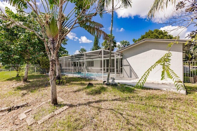 Building Photo - 10760 NW 29th Manor