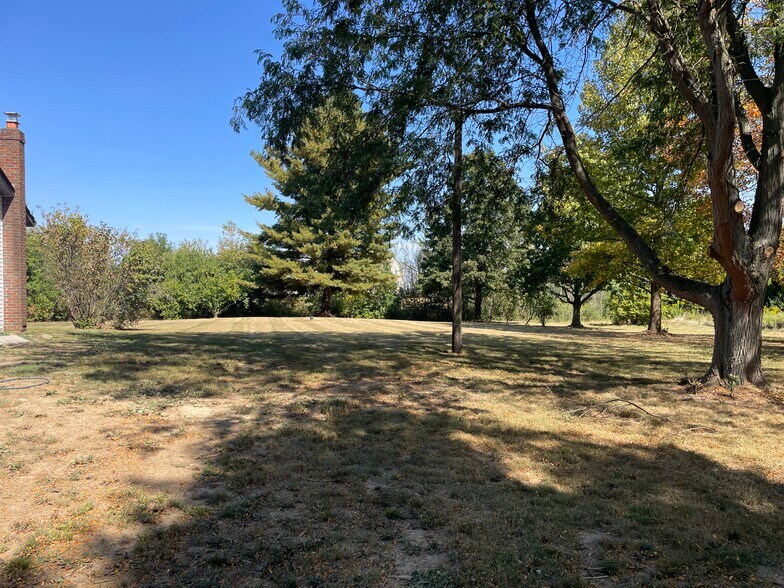 Building Photo - 12220 Jerome Road