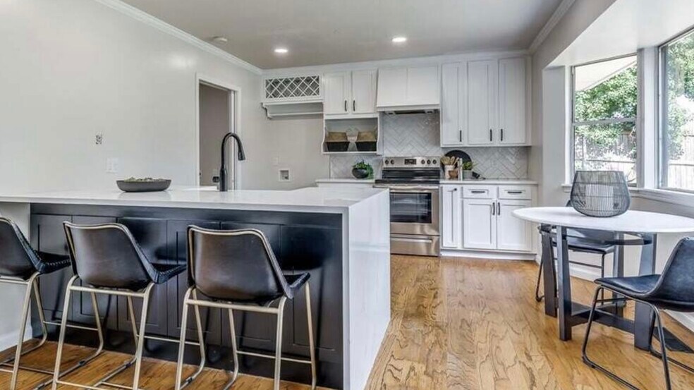 Building Photo - 1100 Glenwood Ave