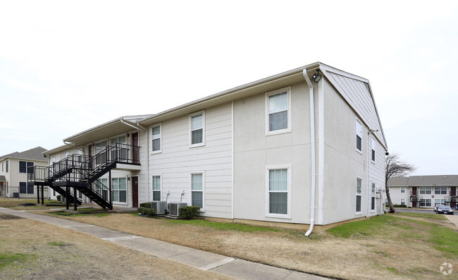 Primary Photo - Shiloh Village Apartments