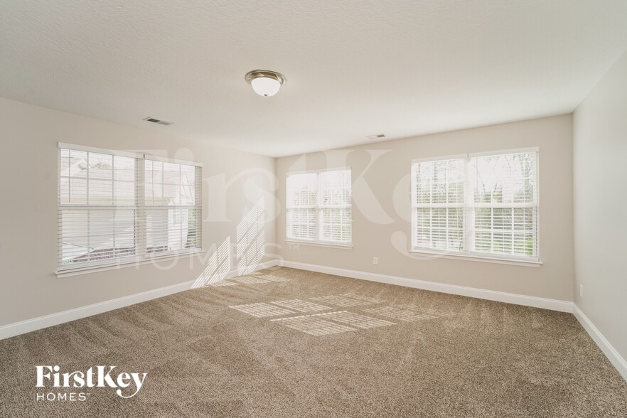 Building Photo - 6124 Silver Chime Way