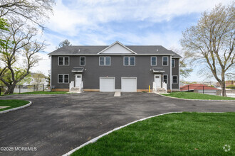 Building Photo - 314 Bordentown Ave