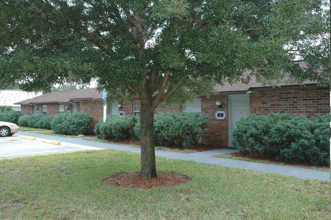 Building Photo - Sugar Mill Woods