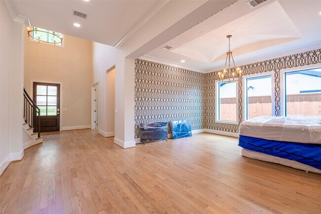 Building Photo - 1507 Martin St