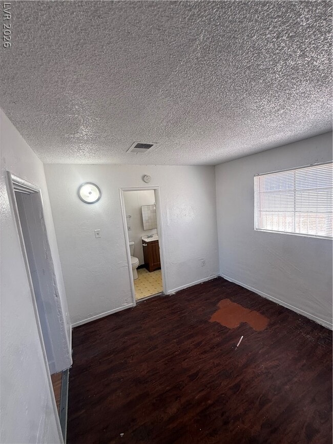 Building Photo - 708 Jackson Ave