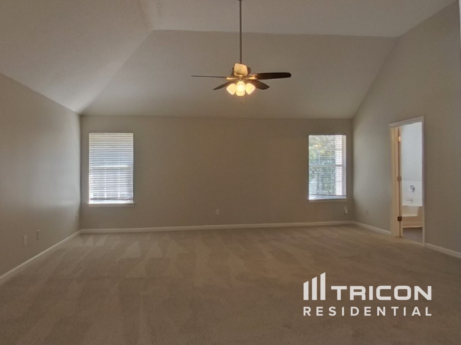 Building Photo - 2880 Chilhowee Dr
