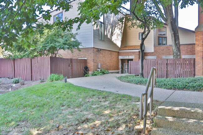 Building Photo - 2525 George Rogers Clark Pl