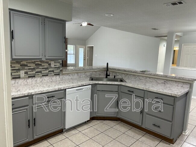 Building Photo - 7405 Emerywood Ln