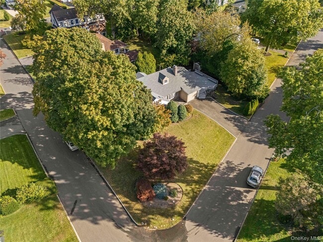 Building Photo - 2 Dale Carnegie Ct