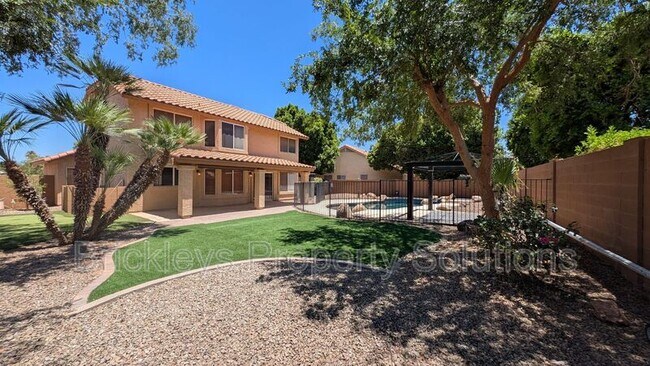 Building Photo - 2363 W Hemlock Ct