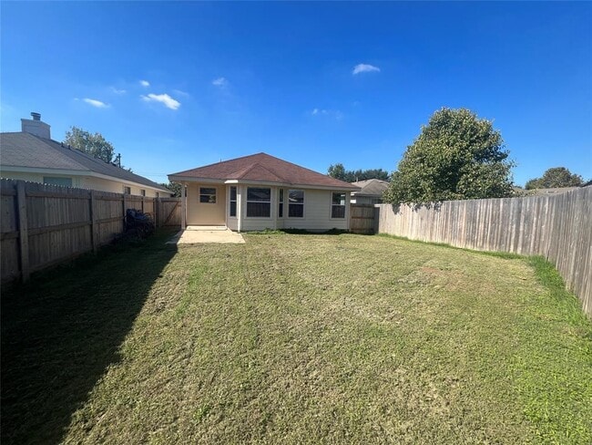Building Photo - 2509 Elara Dr