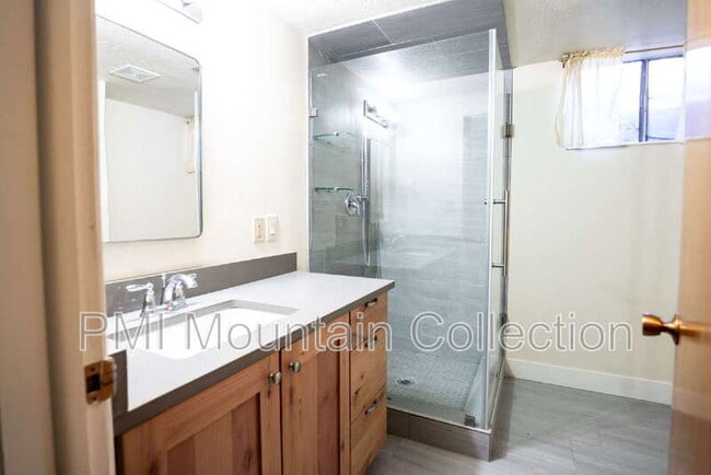 Building Photo - 536 S 100 W