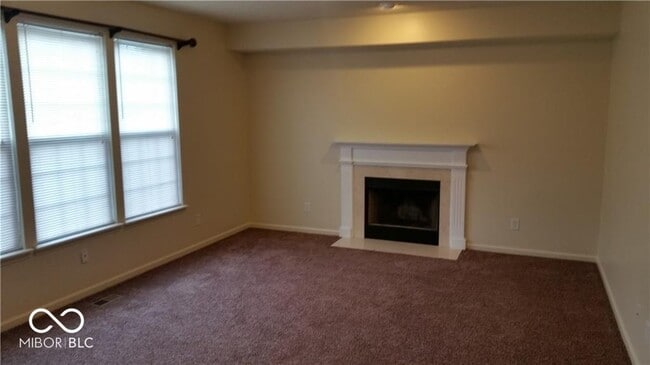 Building Photo - 3152 Hidden Pine Dr