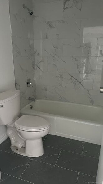 Building Photo - 25 St Stephen St