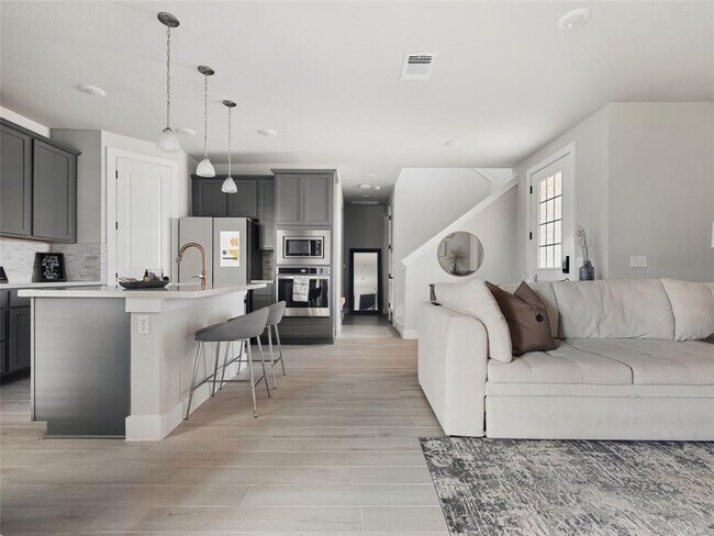 Building Photo - 8112 Talferd Trl