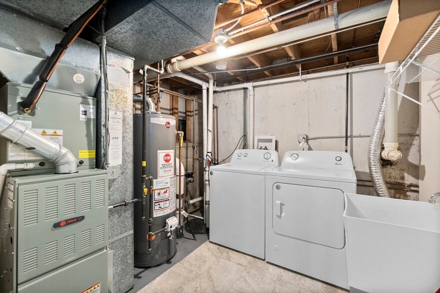 Building Photo - 623 Quail Run Rd