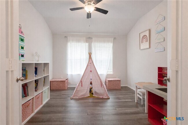 Building Photo - 2403 Corradino St