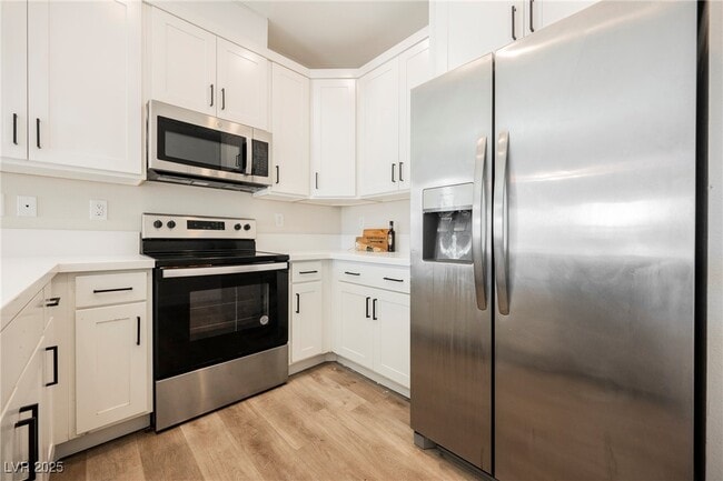 Building Photo - 5240 Denning St