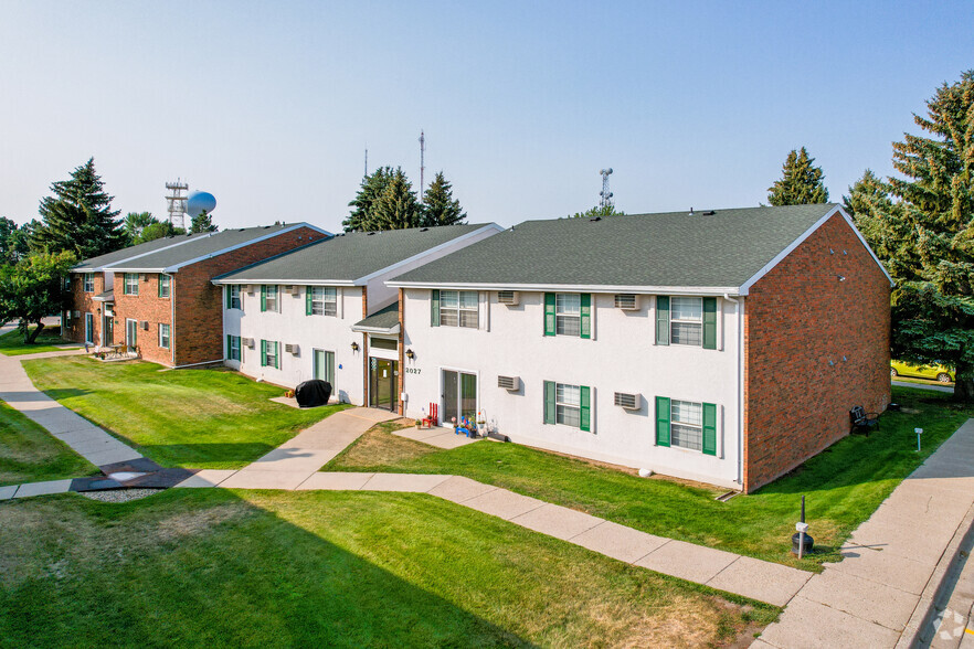 Building Photo - Crestview Manor Apartments