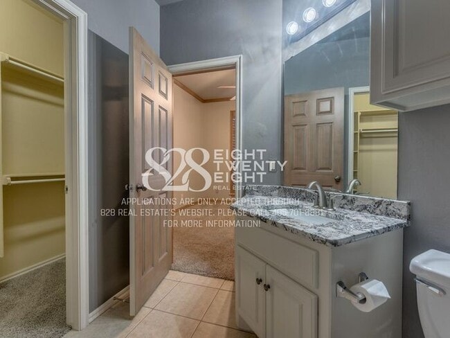 Building Photo - Stunning 3 Bed/3 Bath Home in Auburn Meadows Gated Community