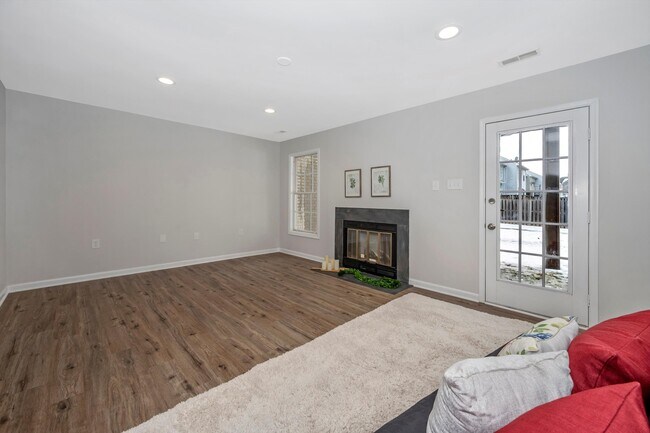 Building Photo - 509 Sugarbush Cir