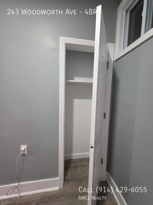 Building Photo - 243 Woodworth Ave