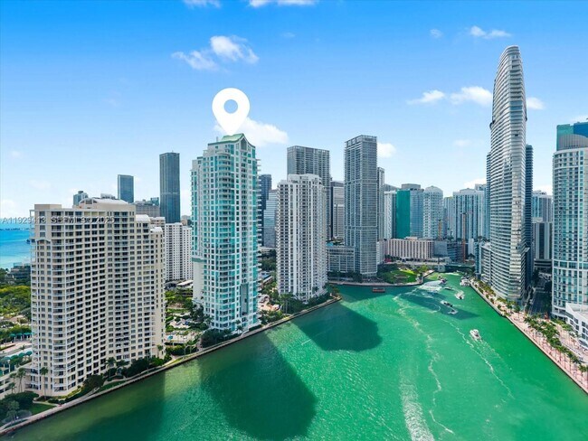 Building Photo - 900 Brickell Key Blvd