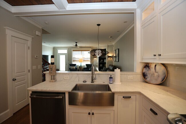 Building Photo - Furnished 2 Bedroom Townhome in Pooler