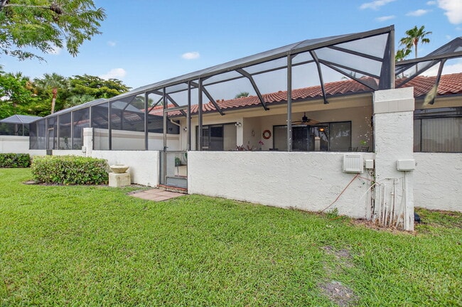 Building Photo - 19984 Rima Cir