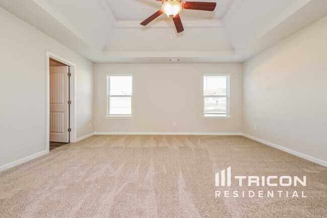 Building Photo - 225 Pratt Dr