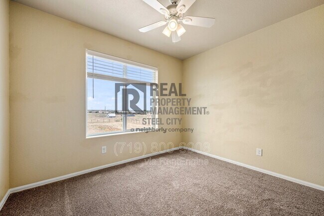 Building Photo - 947 E Kirkwood Dr