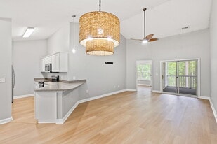 Building Photo - 112 Westhaven Dr