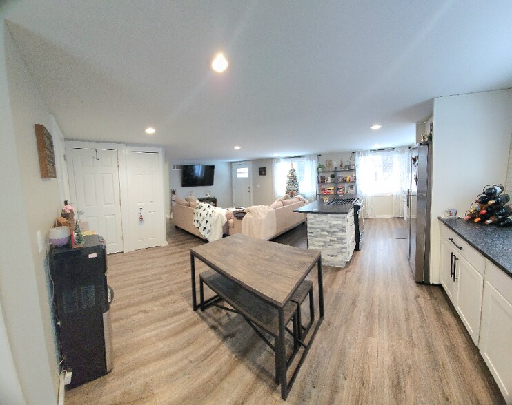 Building Photo - 8054 Ortonville Rd