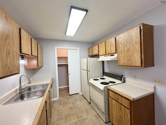 Building Photo - 4110 Faith Rd