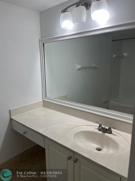 Building Photo - 2721 Ocean Club Blvd