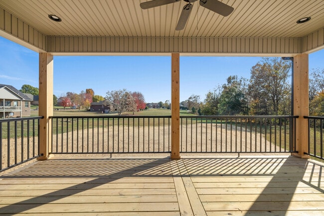Building Photo - 35 Valley Point Dr