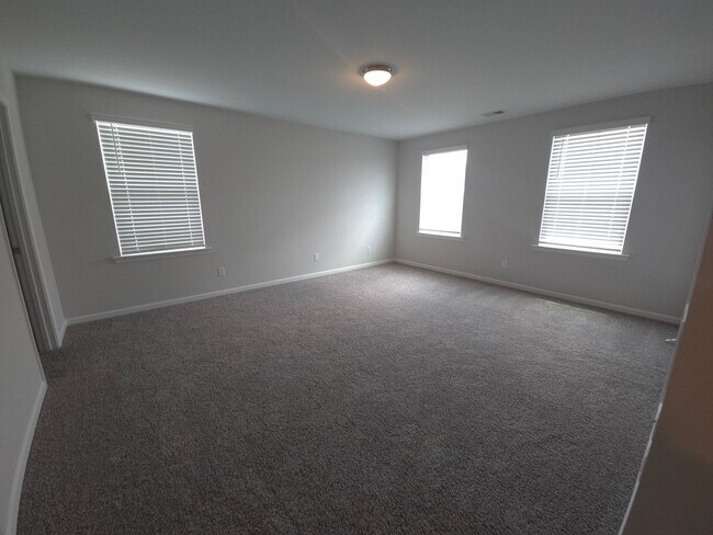 Building Photo - 101 Fenway St