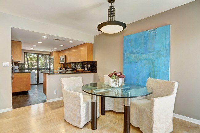 Building Photo - 1235 Yale St