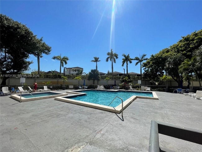 Building Photo - 8290 Lake Dr