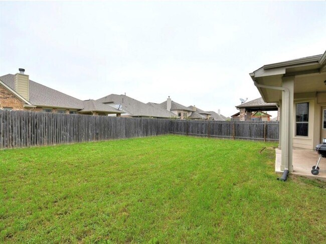 Building Photo - 204 Orvieto Ln