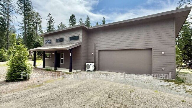 Primary Photo - 1727 Gypsy Bay Rd