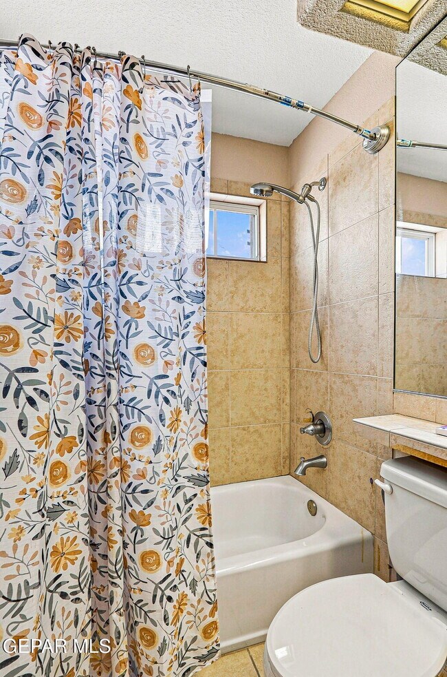 Building Photo - 13566 Emerald Coast Ln