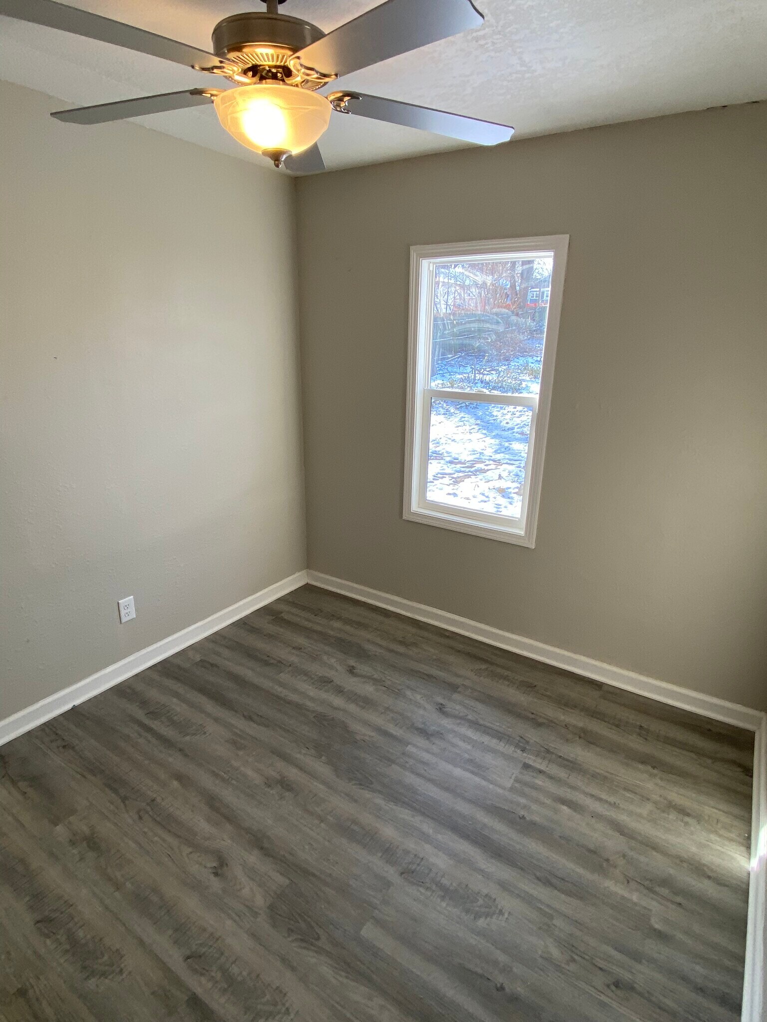 Bedroom - 5706 South Union St