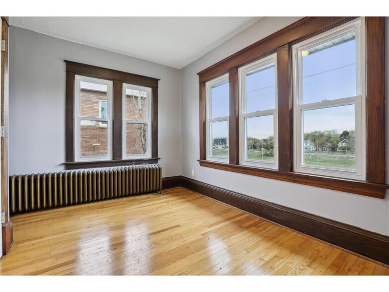 Building Photo - 1629 St Anthony Ave