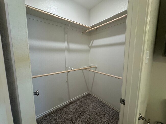 Building Photo - 3Bed/ 2Bath Available Now- in Lubbock coop...