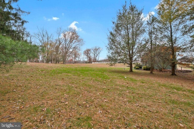 Building Photo - 3839 Blenheim Rd